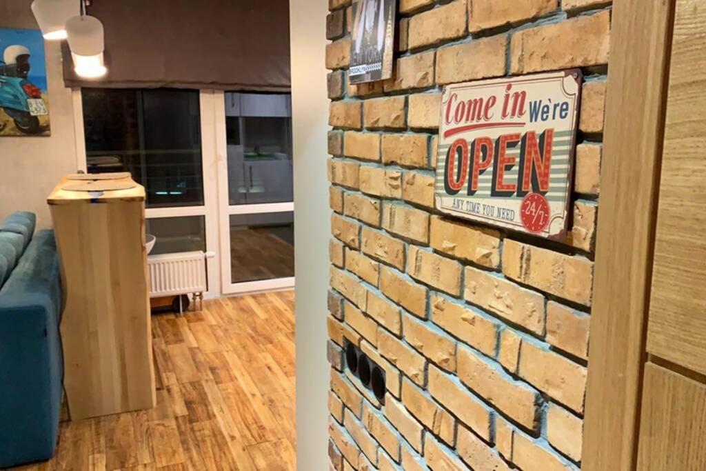 Loft Studio Near Smart Plaza Polytech, Center 키예프 외부 사진